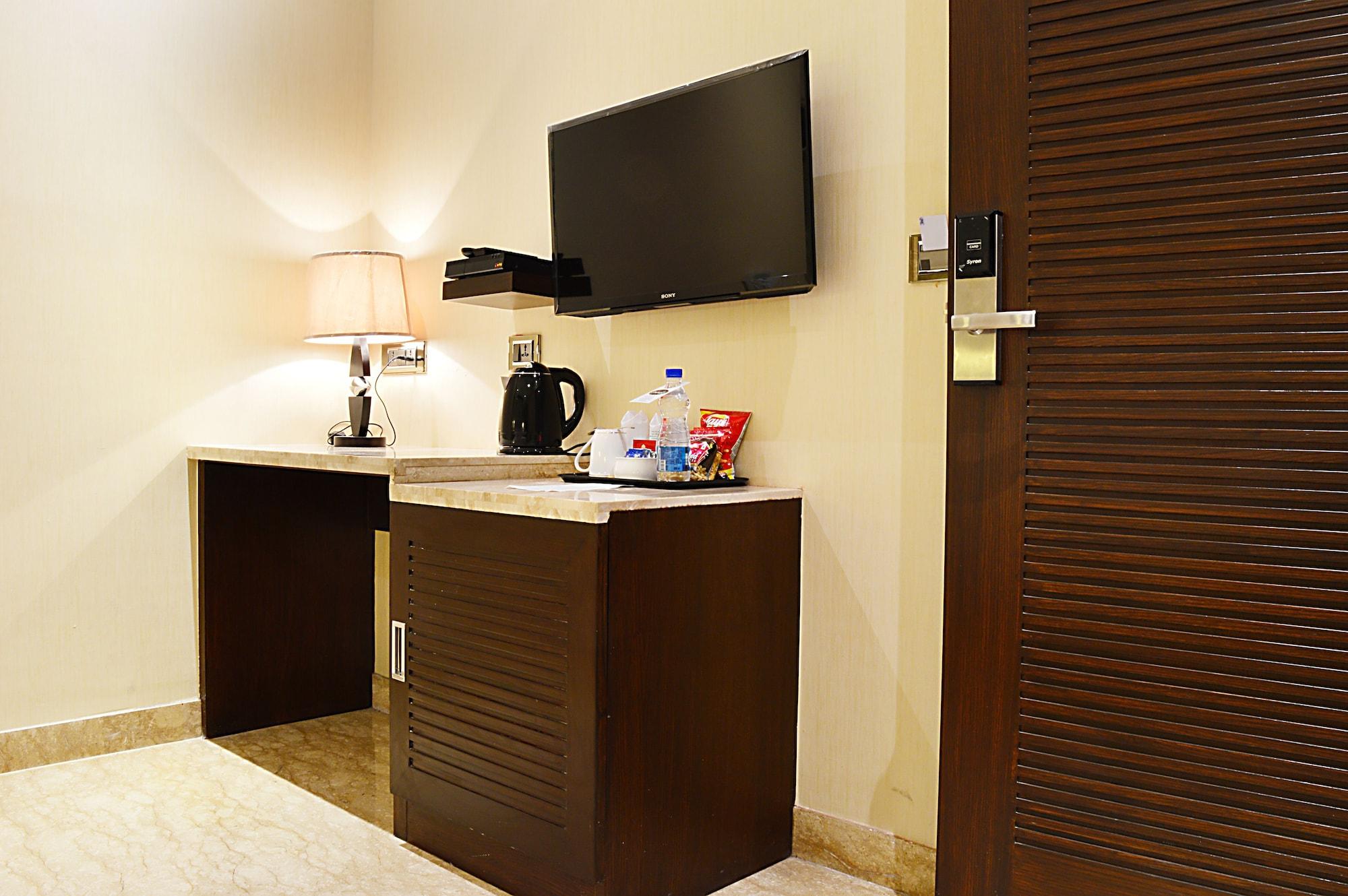 Hotel Emperor Palms Nueva Delhi Exterior foto
