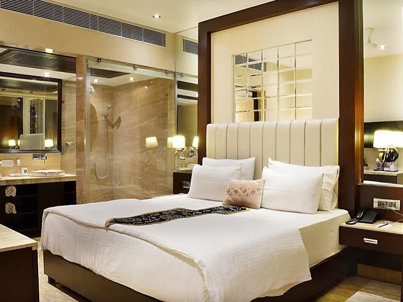 Hotel Emperor Palms Nueva Delhi Exterior foto